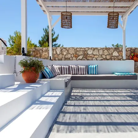 Vila In With An Incredible View *