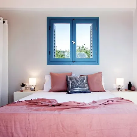 Vila In With An Incredible View