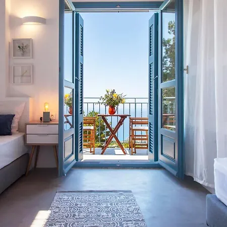 Vila In With An Incredible View